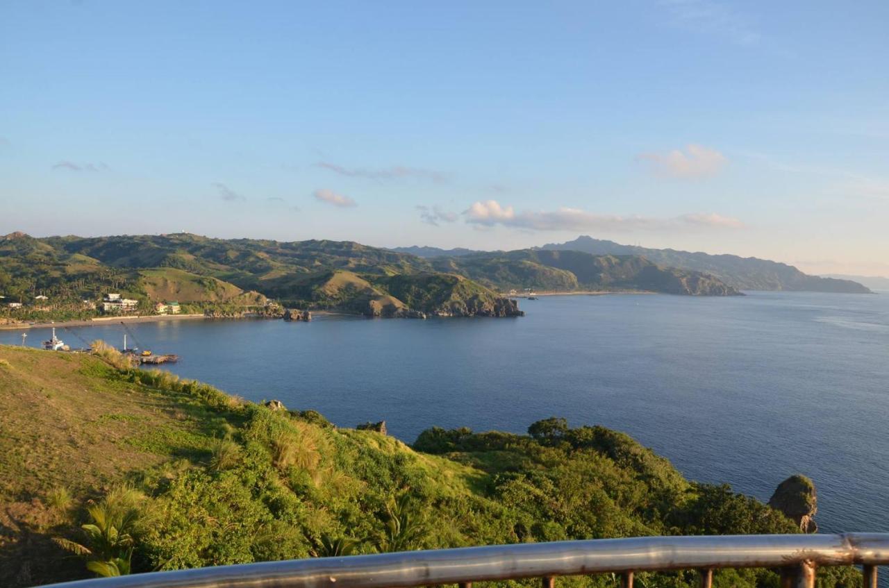 Florabells Iraya Guest House - Batanes Basco Extérieur photo