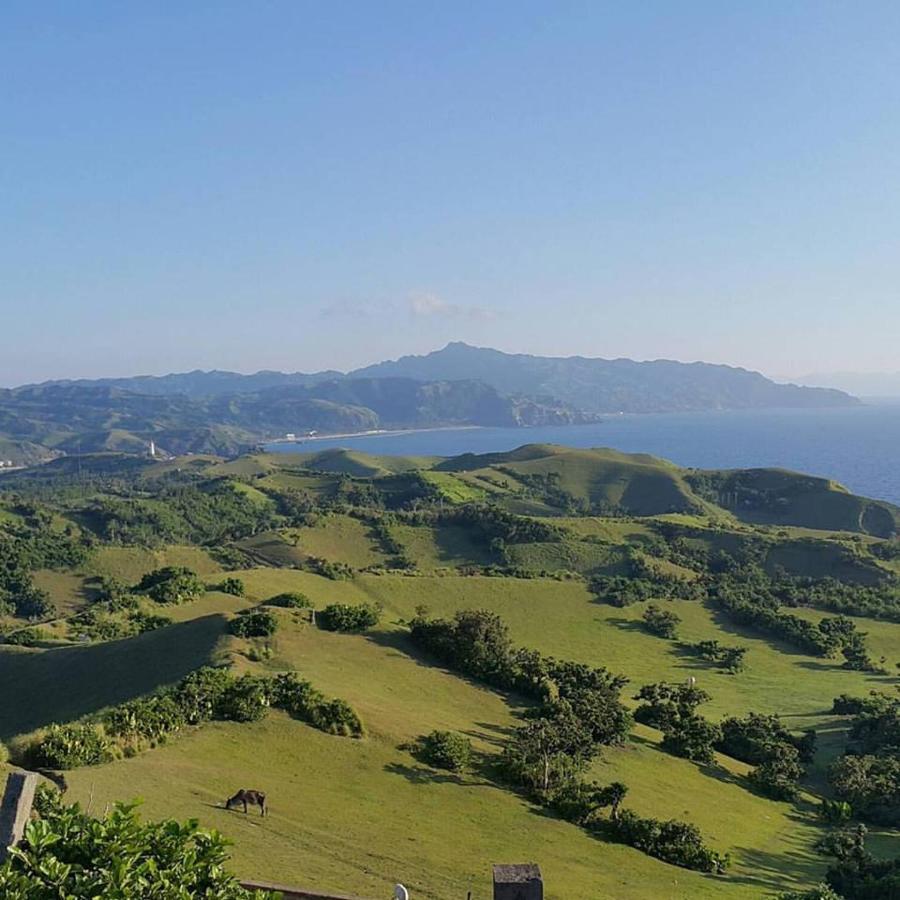 Florabells Iraya Guest House - Batanes Basco Extérieur photo
