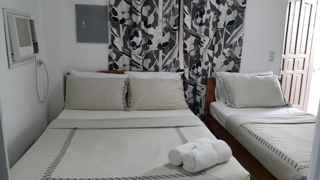 Florabells Iraya Guest House - Batanes Basco Extérieur photo